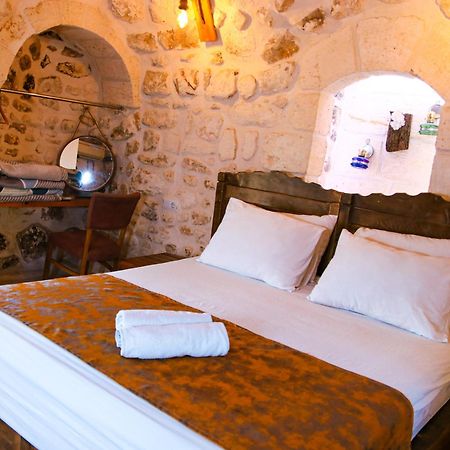 Midyat Mons Masius Hotel Teras מראה חיצוני תמונה