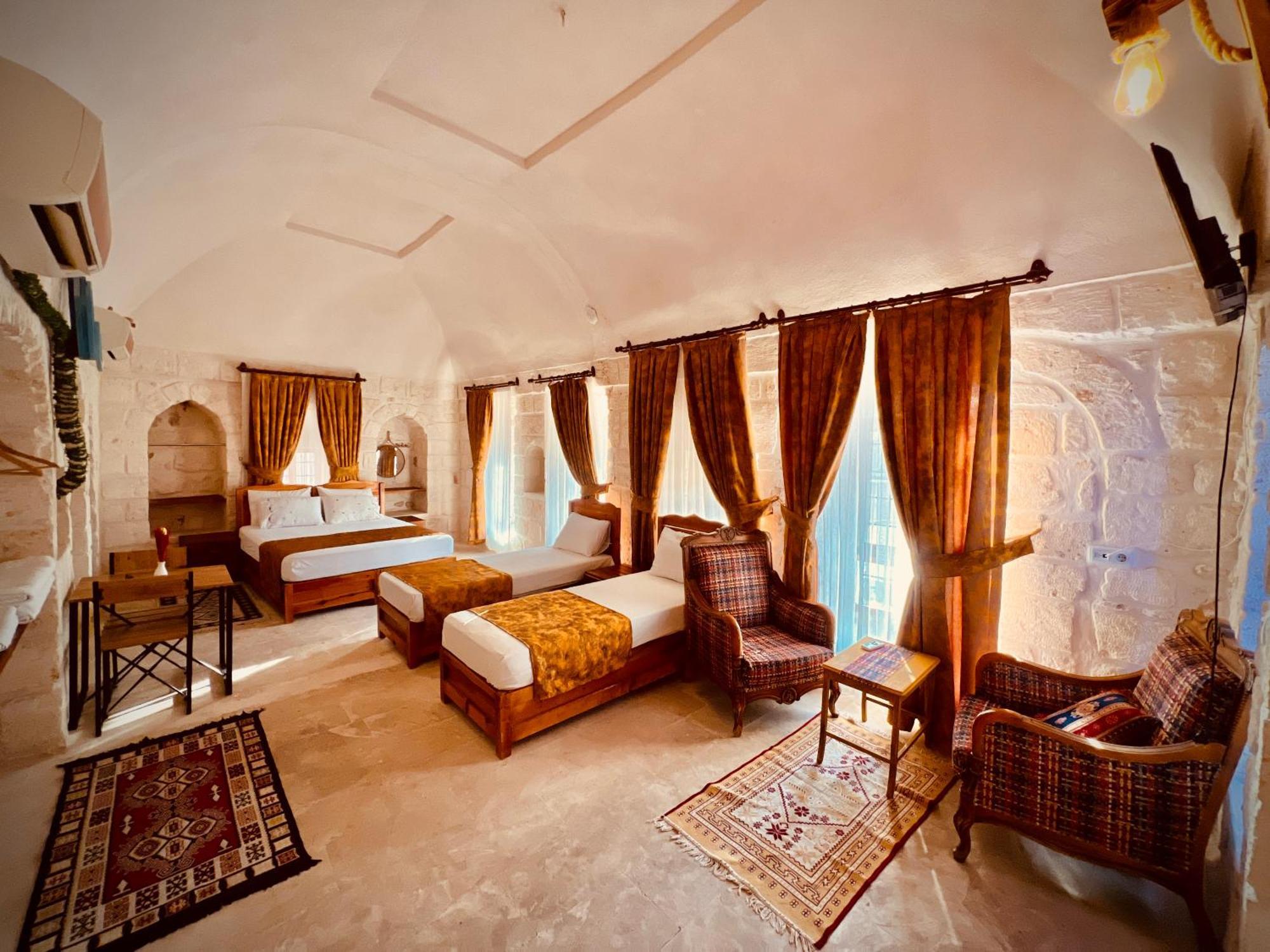 Midyat Mons Masius Hotel Teras מראה חיצוני תמונה