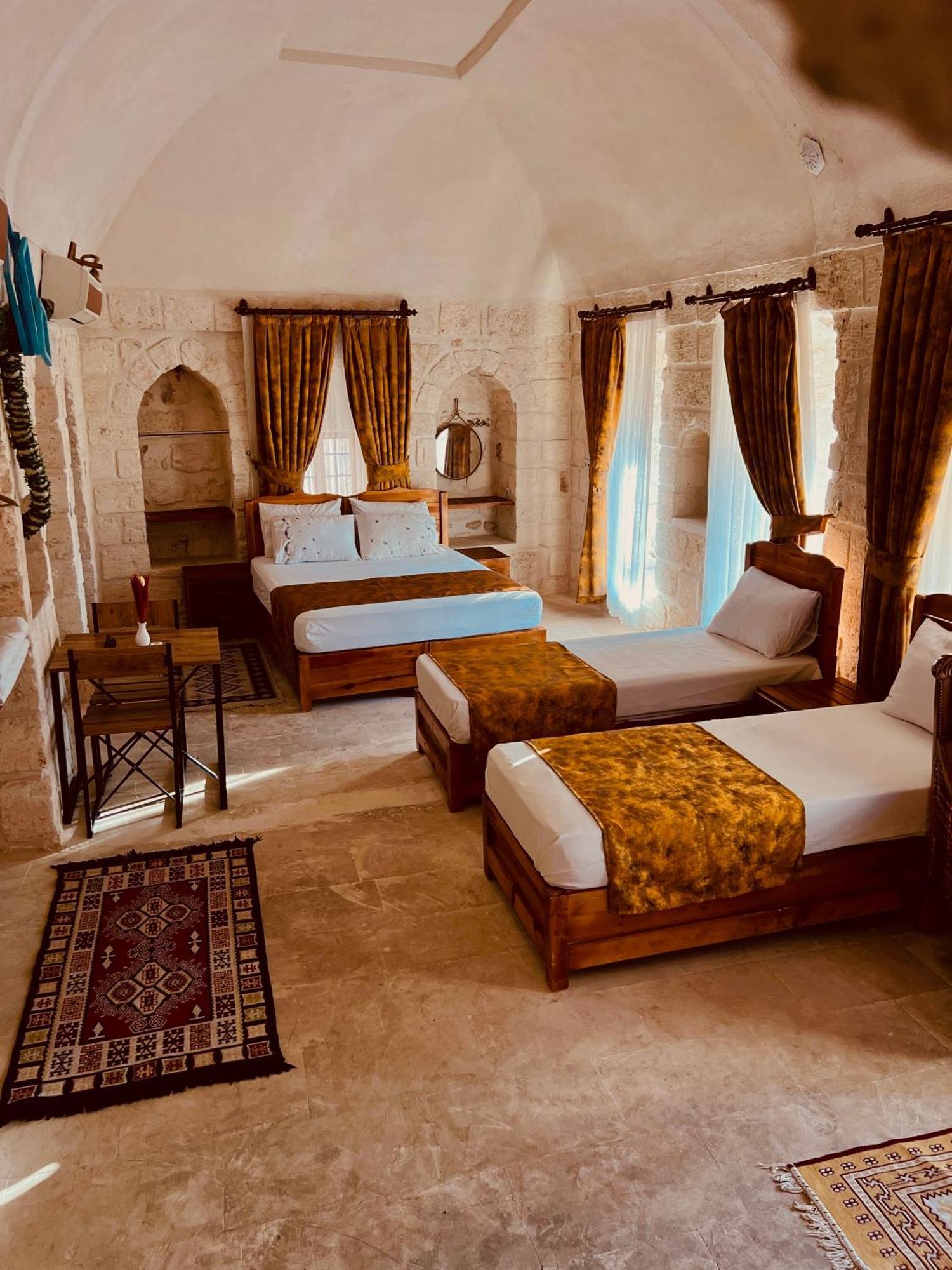 Midyat Mons Masius Hotel Teras מראה חיצוני תמונה