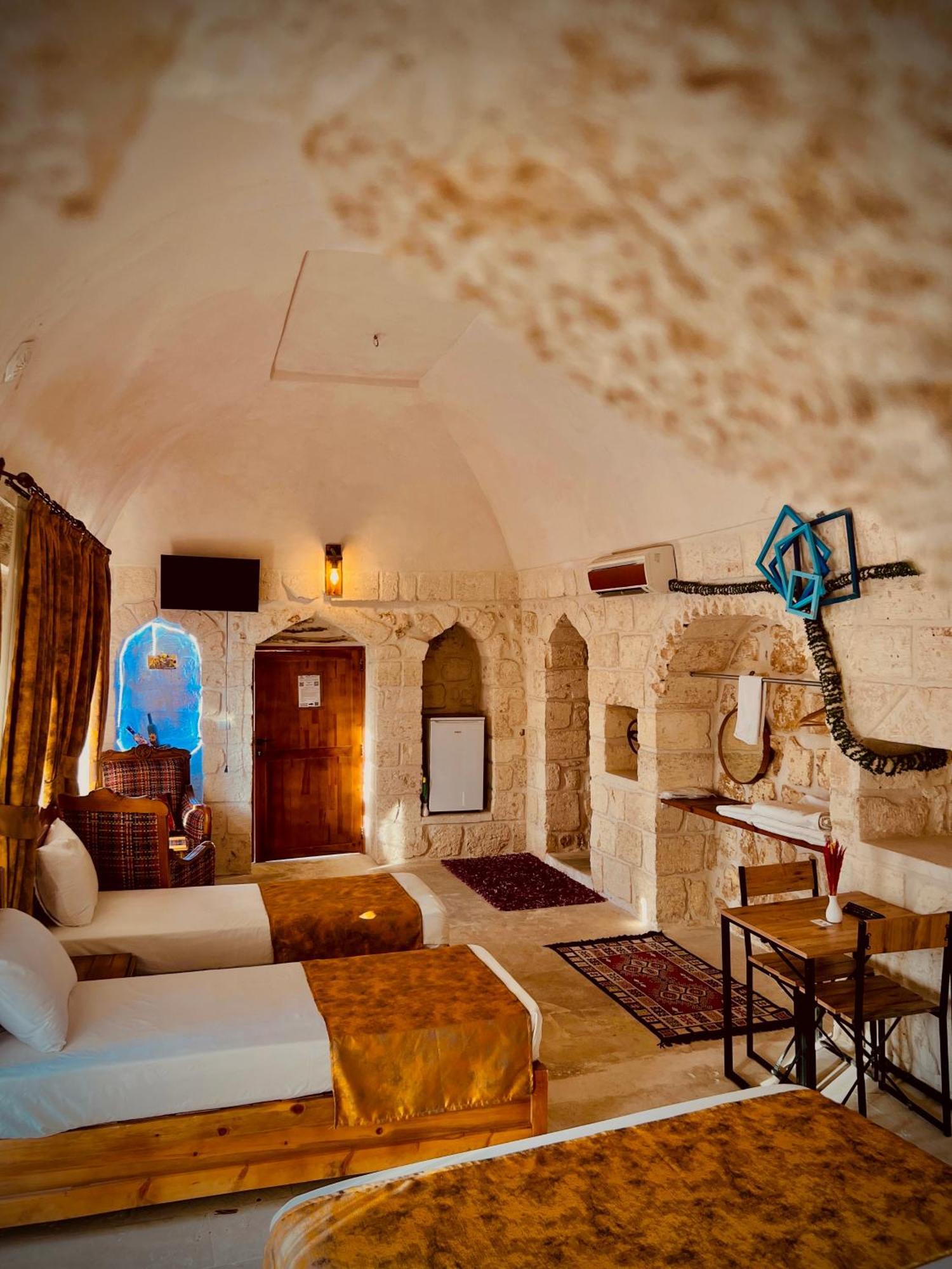 Midyat Mons Masius Hotel Teras מראה חיצוני תמונה
