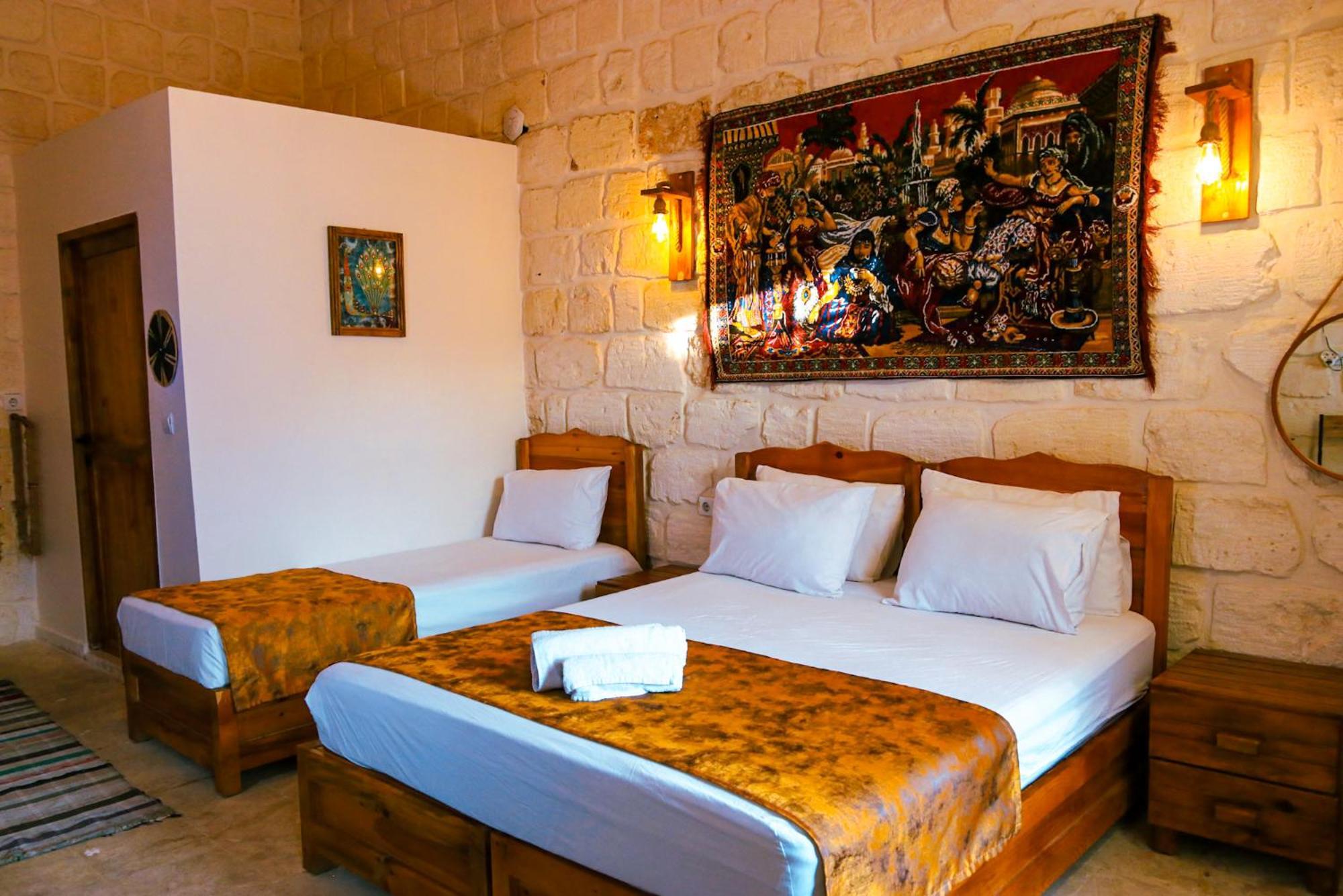Midyat Mons Masius Hotel Teras מראה חיצוני תמונה