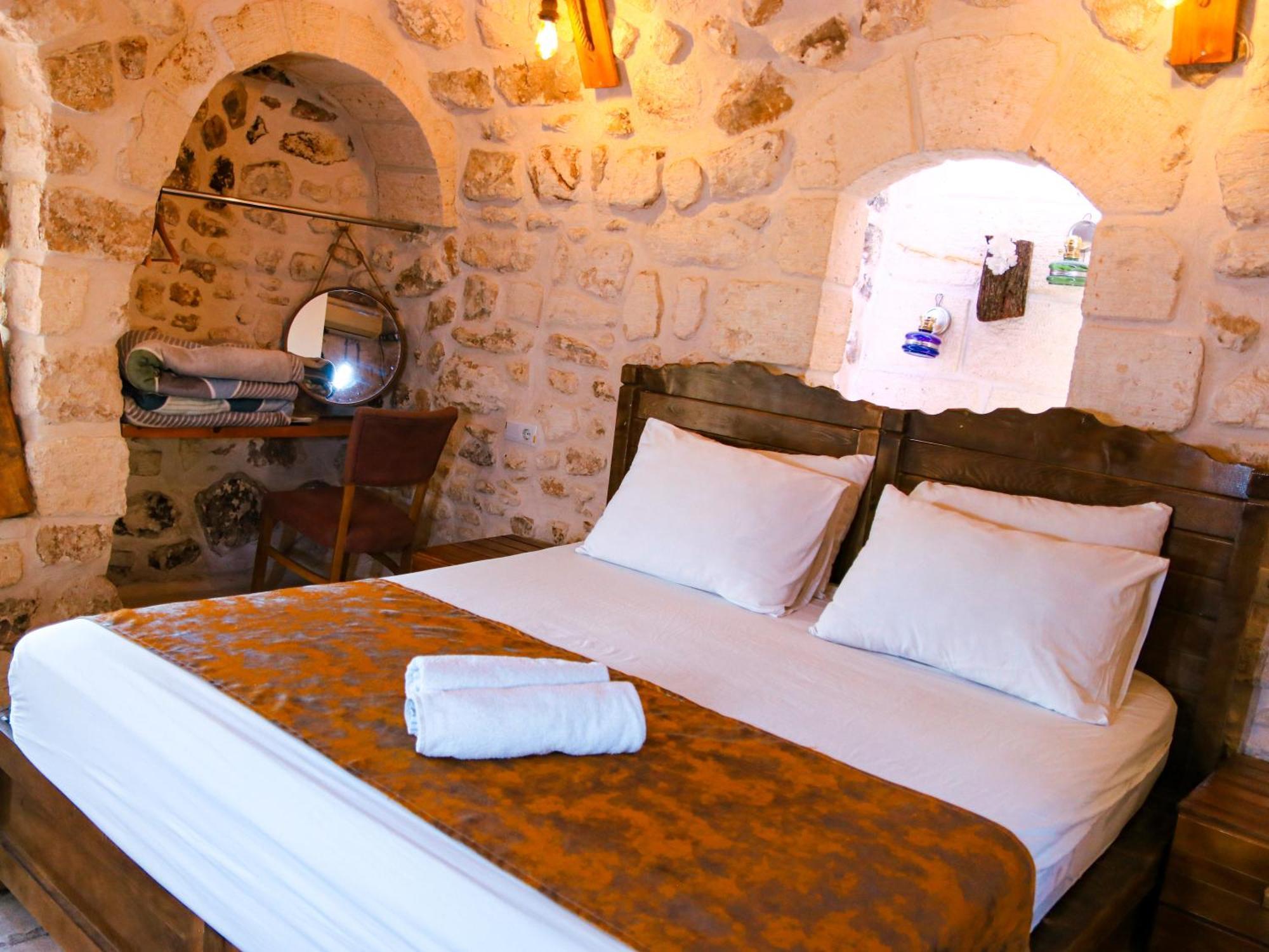 Midyat Mons Masius Hotel Teras מראה חיצוני תמונה