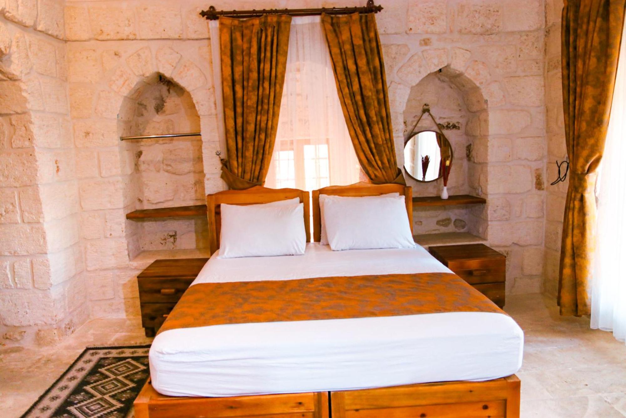 Midyat Mons Masius Hotel Teras מראה חיצוני תמונה