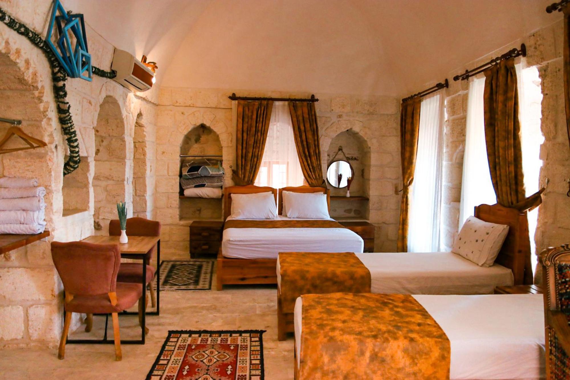 Midyat Mons Masius Hotel Teras מראה חיצוני תמונה