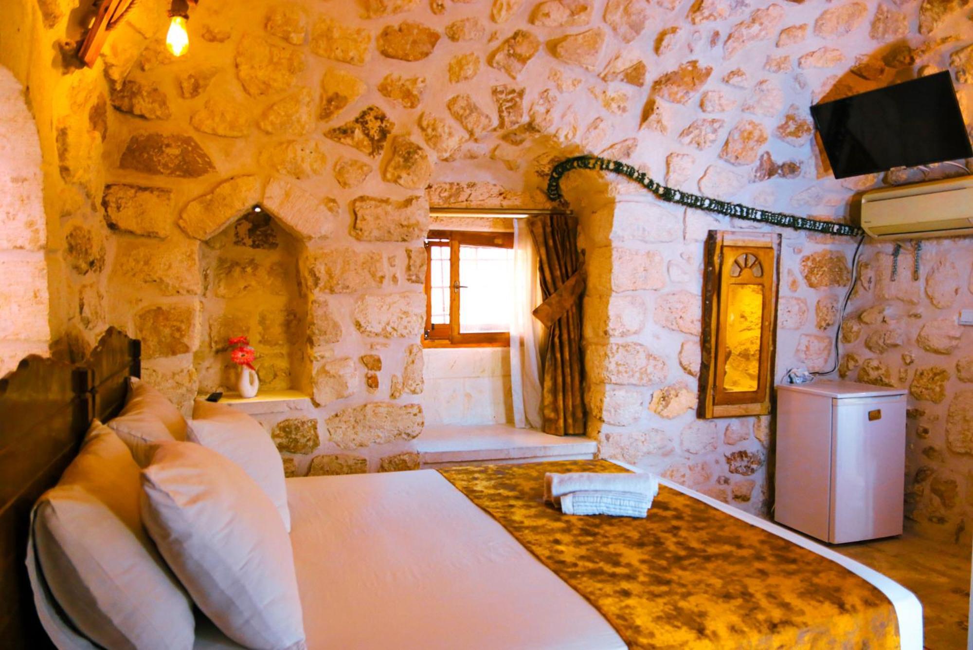 Midyat Mons Masius Hotel Teras מראה חיצוני תמונה