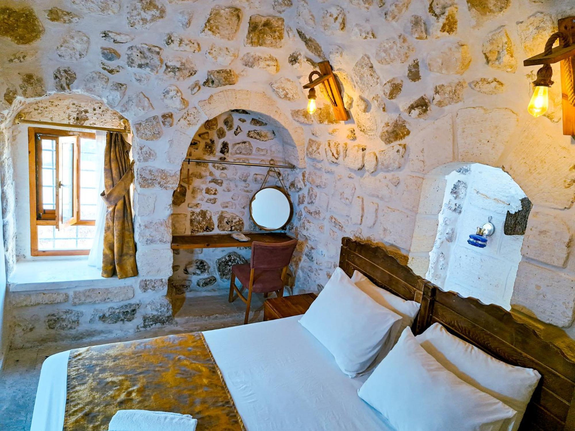 Midyat Mons Masius Hotel Teras מראה חיצוני תמונה
