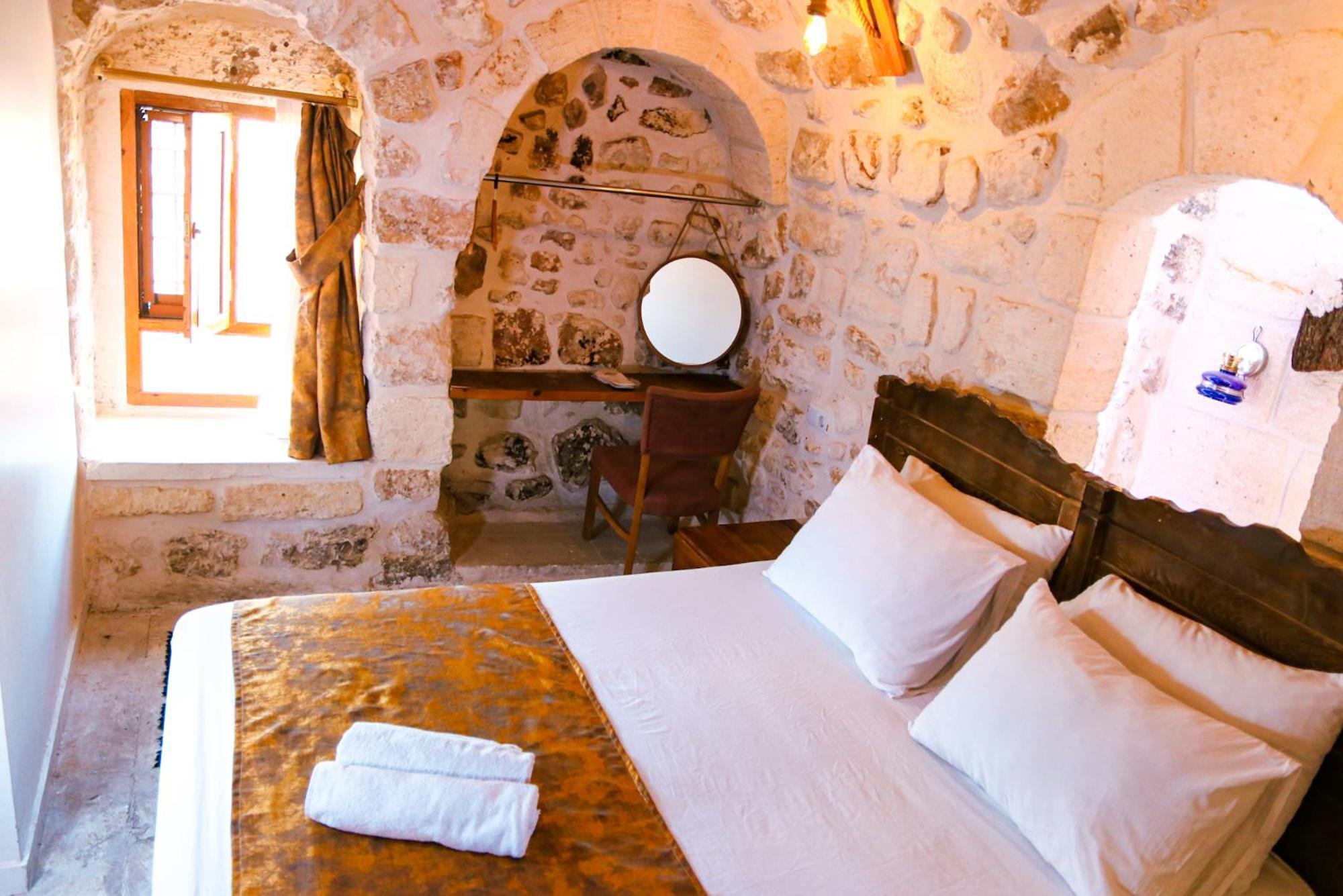 Midyat Mons Masius Hotel Teras מראה חיצוני תמונה