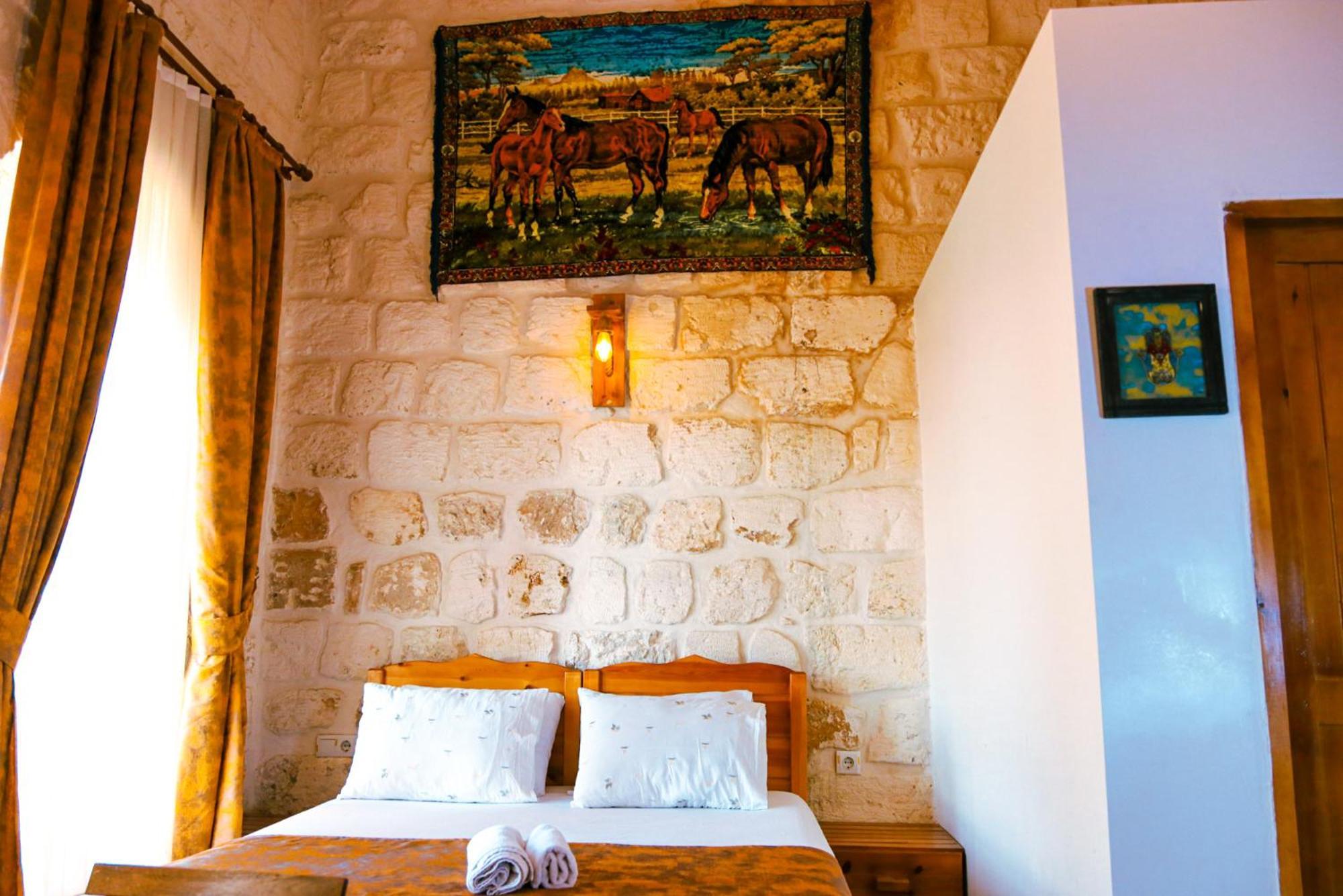 Midyat Mons Masius Hotel Teras מראה חיצוני תמונה